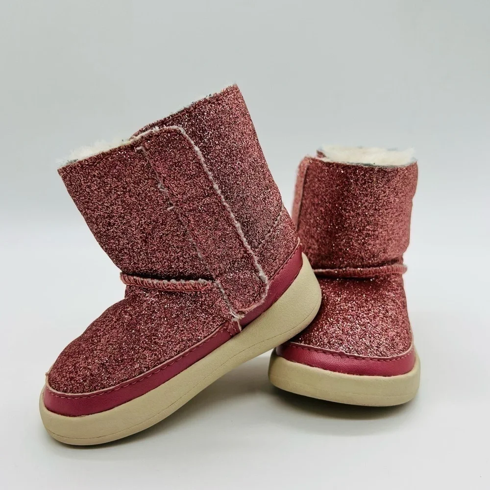 UGG PINK SPARKLY BABY GIRL BOOTS SIZE 2/3